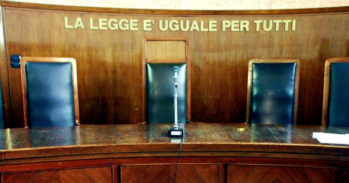 Firme false M5s Palermo, 12 condannati in primo grado: anche gli ex deputati Nuti, Mannino e Di Vita. Due assoluzioni