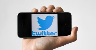 Copertina di Twitter contro il cyberbullismo, l’utente potrà decidere chi risponde ai propri tweet
