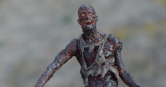 Copertina di “Cercasi zombie, vampiri, clown terrificanti e mummie resuscitate desiderose di inseguire e terrorizzare”: l’annuncio di lavoro ‘horror’