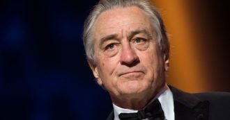 Copertina di Robert De Niro attacca Donald Trump: “È un gangster, un inetto, profondamente corrotto. Farà qualunque gioco sporco pur di rimanere al potere”