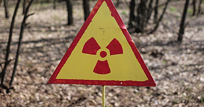 Germania, Berlino ordina 190 milioni di compresse di iodio anti-radiazioni: “Acquisto preventivo in caso di disastro nucleare”