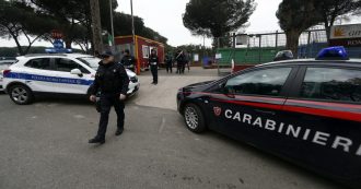 Copertina di Roma, cadavere di un uomo vicino ai cassonetti: è di un 40enne romano. Fermato un 66enne con l’accusa di omicidio