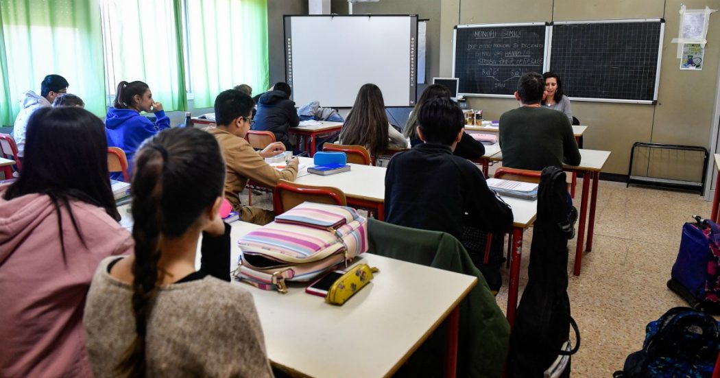 Sognavano un anno di studio negli Usa: centinaia di studenti restano in Italia. E si scopre il ‘far west delle agenzie’: “Ci hanno traditi. Per ridarci i soldi pretendono silenzio”