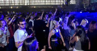 Copertina di Spagna, discriminati in discoteca perché napoletani. Ma Gomorra non c’entra (o almeno non del tutto)