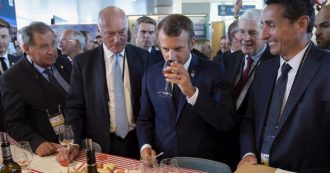 Copertina di Accordo Ue-Mercosur, Macron guida il fronte dei Paesi che vogliono tirarsi indietro dal trattato odiato da agricoltori e allevatori