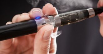 Copertina di Der Spiegel: “Soldi di Pfizer contro la sigaretta elettronica per continuare a vendere farmaci e prodotti antifumo”