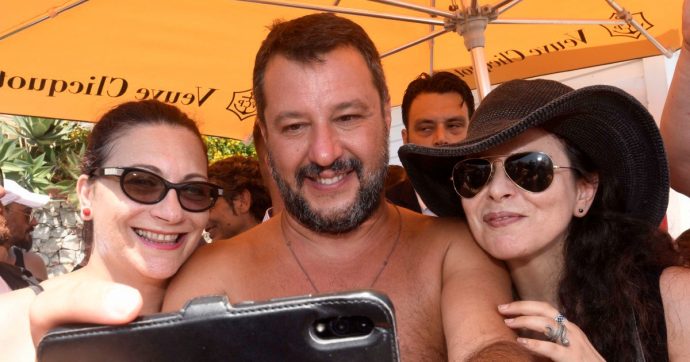 Copertina di Salvini aspetta e spera: vuole incontrare Di Maio