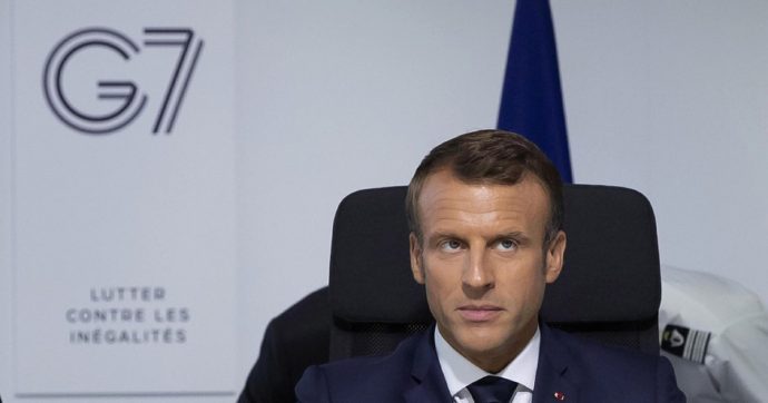 Macron, doppia morale: “Svende la Guyana alle multinazionali”