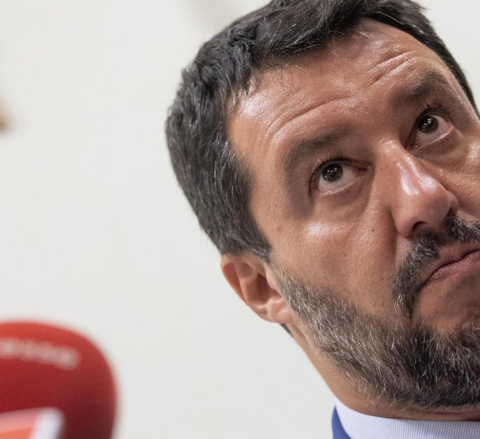 Salvini attaccato sui social da caporedattore Rai: “Tempo sei mesi e ti spari, nemico mio”. Rai avvia procedimento disciplinare