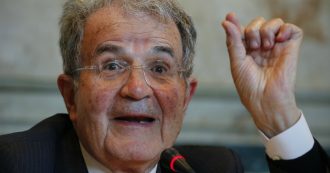 Copertina di Romano Prodi: “Auguro a Conte di durare più dei miei governi. Pd-M5s? Proposta faticosa ma interessante. La flat tax è una porcheria”