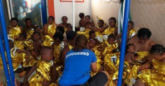 Copertina di La Mare Jonio tra onde alte due metri