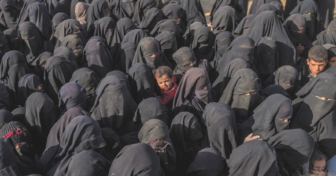 Dentro isis: La vita segreta in 5 hard drive