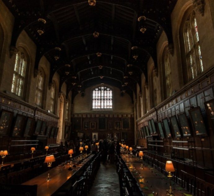 Libri di Harry Potter rimossi da una scuola cattolica: “Evocano gli spiriti maligni”