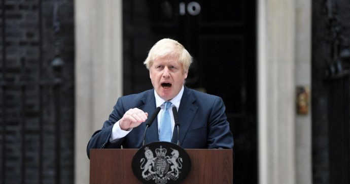 Johnson tiene duro: “Niente elezioni”