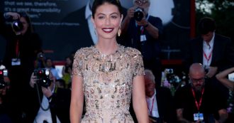 Copertina di Mostra del Cinema di Venezia, le pagelle ai look sul red carpet: Alessandra Mastronardi icona di eleganza, Achille Lauro duca barocco – FOTO