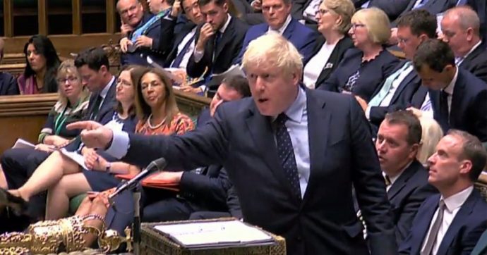 Brexit, Johnson va sotto alla vigilia del voto finale