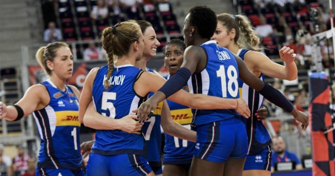 Europei volley femminile, l’Italia batte la Russia 3-1 ai quarti e vola in semifinale contro la Serbia. E torna l’incubo dei mondiali 2018