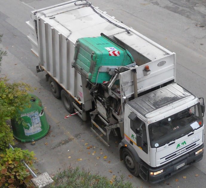 Ruba il camion dei rifiuti per andare a Saint Tropez: denunciato 53enne, incastrato dal Gps