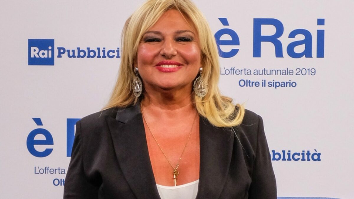 “Sembro l’incredibile Hulk, rappresentata come un mostro. La gente mi ha detto che faccio schifo e devo morire”: lo sfogo Monica Setta dopo l’imitazione della Gialappa’s