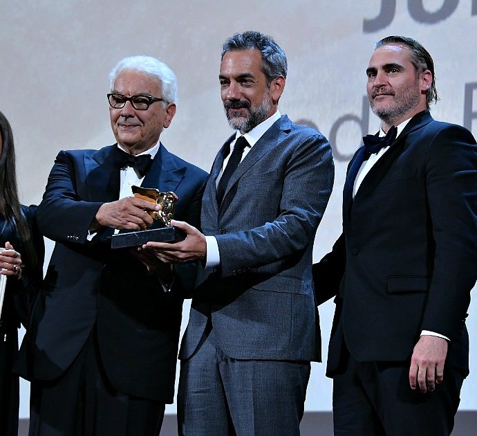 Mostra del Cinema di Venezia, i vincitori: Leone d’oro a ‘Joker’, Gran Premio giuria al ‘J’accuse’ di Polanski. Premiati anche Marinelli e Maresco