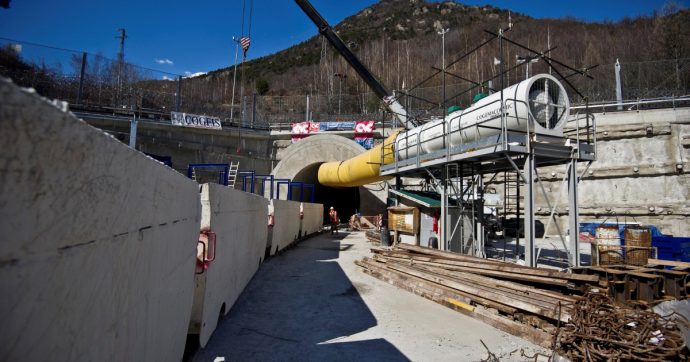 “Il Pd si liberi dalle incrostazioni di potere, o Conte cadrà subito”