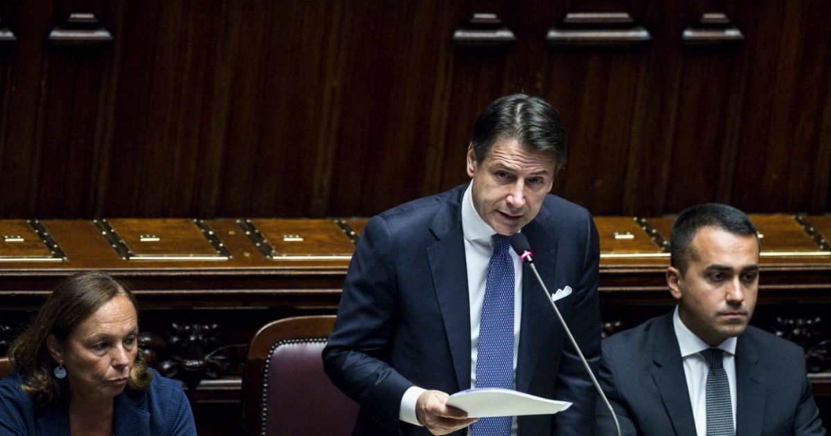 Camera, il discorso di Conte: "Basta proclami e ...