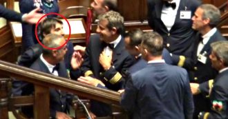 Governo, FdI e Lega: “Vergogna”. Brescia (M5s): “Vi spaventano conflitto d’interessi e lotta a evasori”. Scoppia bagarre, deputato espulso