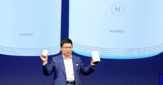 Huawei presenta i nuovi auricolari FreeBuds 3 con cancellazione attiva del rumore e un modem ad alte prestazioni