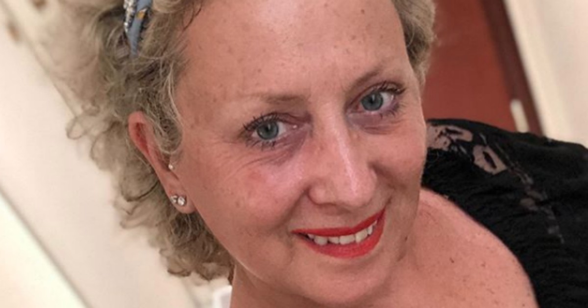 Carolyn Smith smentisce le fake news sulla sua morte: “Non sono in fin di vita! Dei tre tumori che ho uno è sparito e due stanno diminuendo”