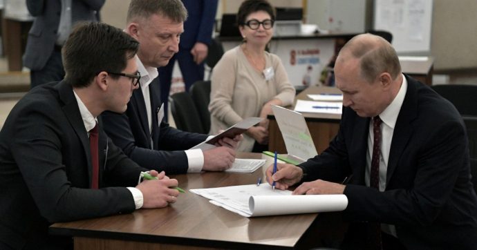 Elezioni Russia, Putin è un po’ meno zar. Flop a Mosca e a Oriente