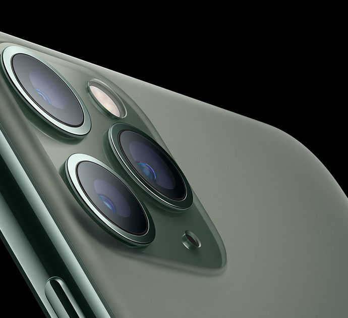 iPhone 11, le tre fotocamere dell’ultimo dispositivo Apple possono dare fastidio a chi soffre di Tripofobia