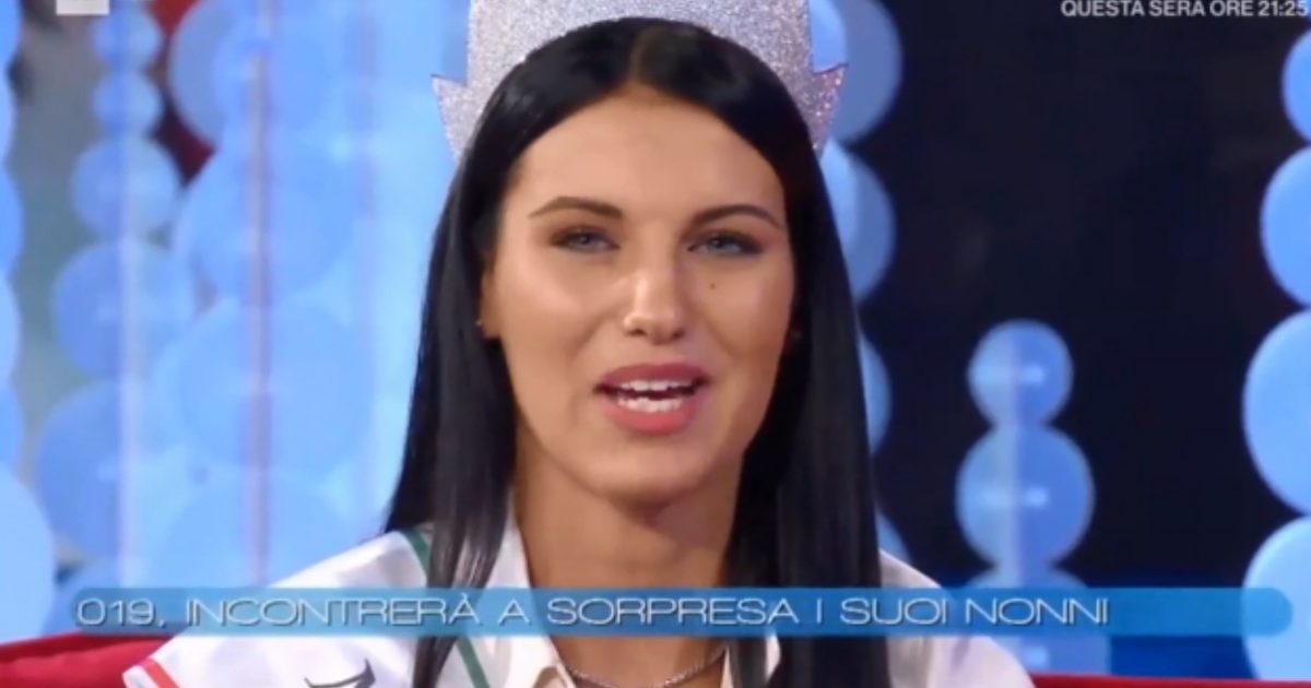 Miss Italia, Carolina Stramare ricorda la mamma scomparsa: “Oggi rimpiango anche i litigi con lei”