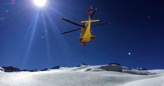 Copertina di Sondrio, tempesta di neve blocca tredici escursionisti a oltre 2 mila metri: tra loro anche bambini. Recuperati in elicottero