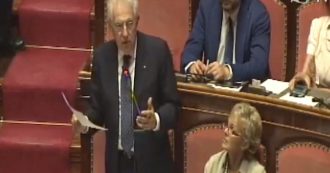 Copertina di Governo, il consiglio ironico di Monti a Conte: “Guardi alle opposizioni, io nel 2011 venni sostenuto anche da Meloni e Giorgetti”
