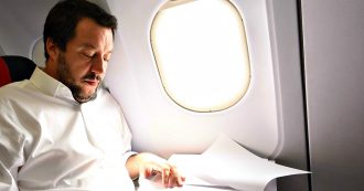 L’ambasciata russa: “Pagato a Salvini il volo per Mosca, poi ci è stato rimborsato”. La Lega nega e il leader minaccia querele