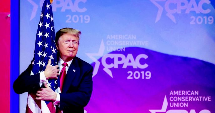 Prove di impeachment Russi, donne, interessi: come inchiodare Trump