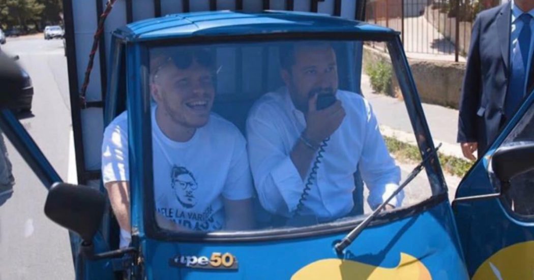 Salvini, la corsa in auto blu per agguantare arancina e voti Salvini, la corsa in auto blu per agguantare arancina e voti