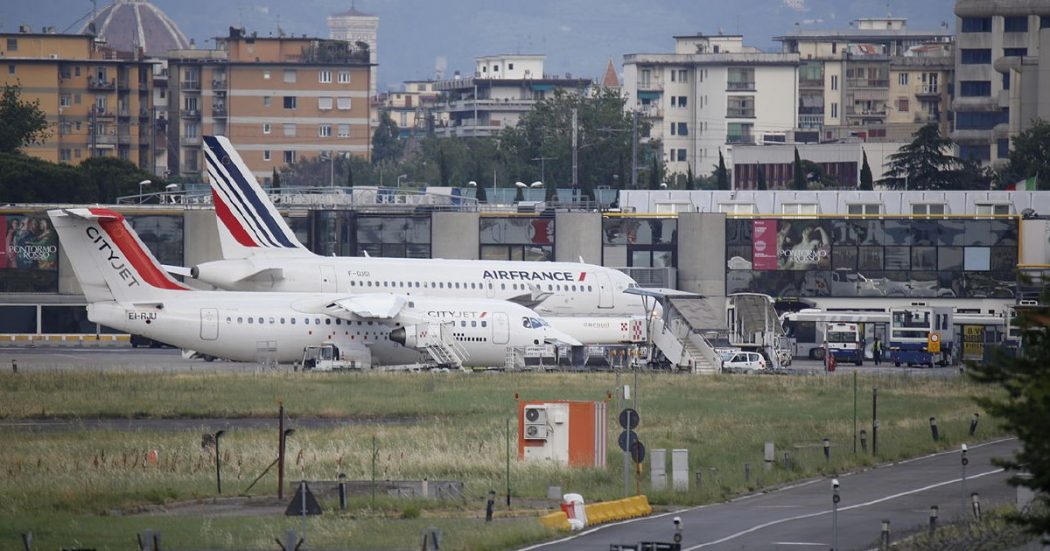 In Toscana cadono i paletti Pd-M5S Sì aeroporto, no al nodo ferroviario In Toscana cadono i paletti Pd-M5S Sì aeroporto, no al nodo ferroviario