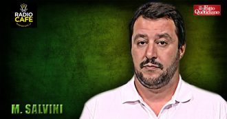 Copertina di Salvini appende al chiodo rosari e crocifissi: “A Pontida niente Vangeli. Cruciani dice che sono un coglione politico? È quasi un complimento”