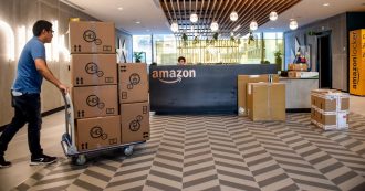 Copertina di Amazon, “Signorsì, mister!”. Assume manager ma li vuole militari