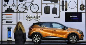 Copertina di In scena l’offensiva delle straniere