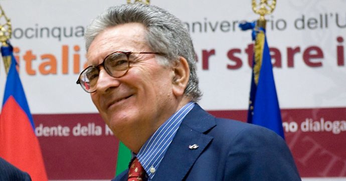 “Ma sì, se vuole andarsene che se ne vada. Ora va recuperata la sinistra sfilacciata”