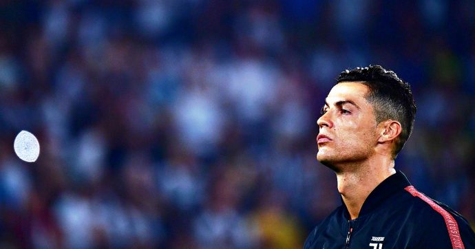Juventus, il boicottaggio a Ronaldo e la legge non scritta sui palloni: quando arrivano in curva, devono essere consegnati agli ultras
