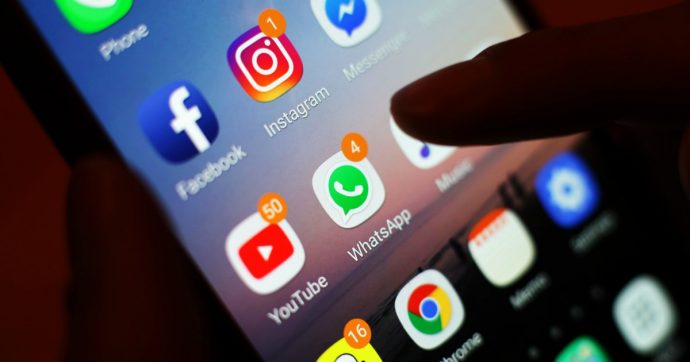 WhatsApp, torna la catena del video Martinelli: è tutto finto, nessun rischio per gli utenti
