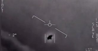 Copertina di Cia svela i dossier segreti sugli Ufo: tutti gli avvistamenti che confermerebbero la “visita periodica” degli extraterrestri