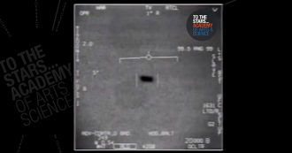 Copertina di Ufo, il report completo del Pentagono: “143 avvistamenti per noi inspiegabili. Non si esclude che gli oggetti siano extraterrestri”