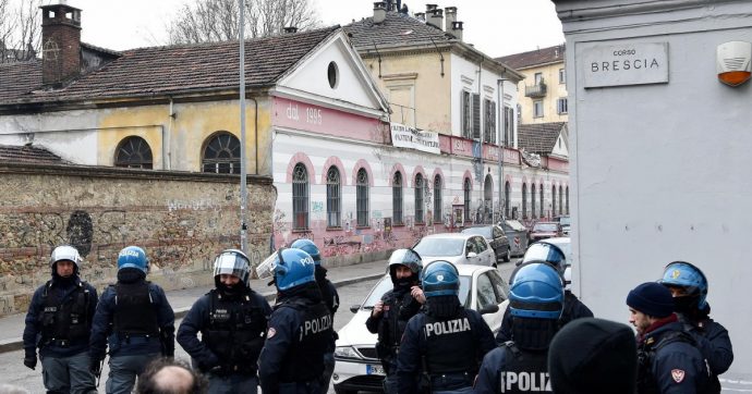 Asilo sgomberato, manette agli anarchici