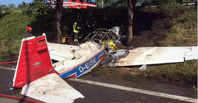 Incidente aereo Bergamo, la corsa contro il tempo dell’ex poliziotto: “Ho estratto tre persone, poi mi sono dovuto arrendere”