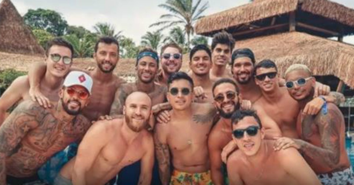Neymar paga 11mila euro al mese dei ragazzi per essere suoi amici: ecco chi sono e cosa fanno i Loss Toiss