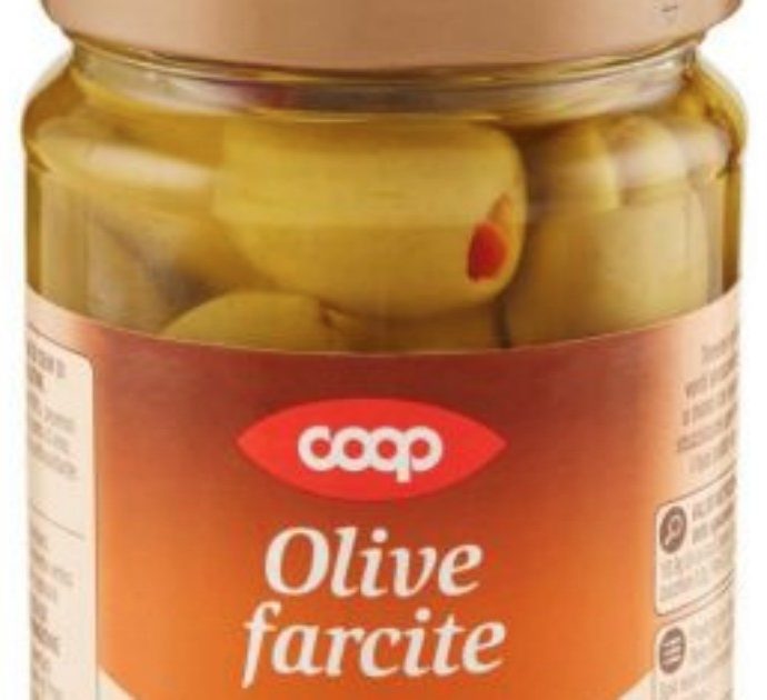 Coop ritira dai supermercati le olive farcite: presenza di solfiti non dichiarati